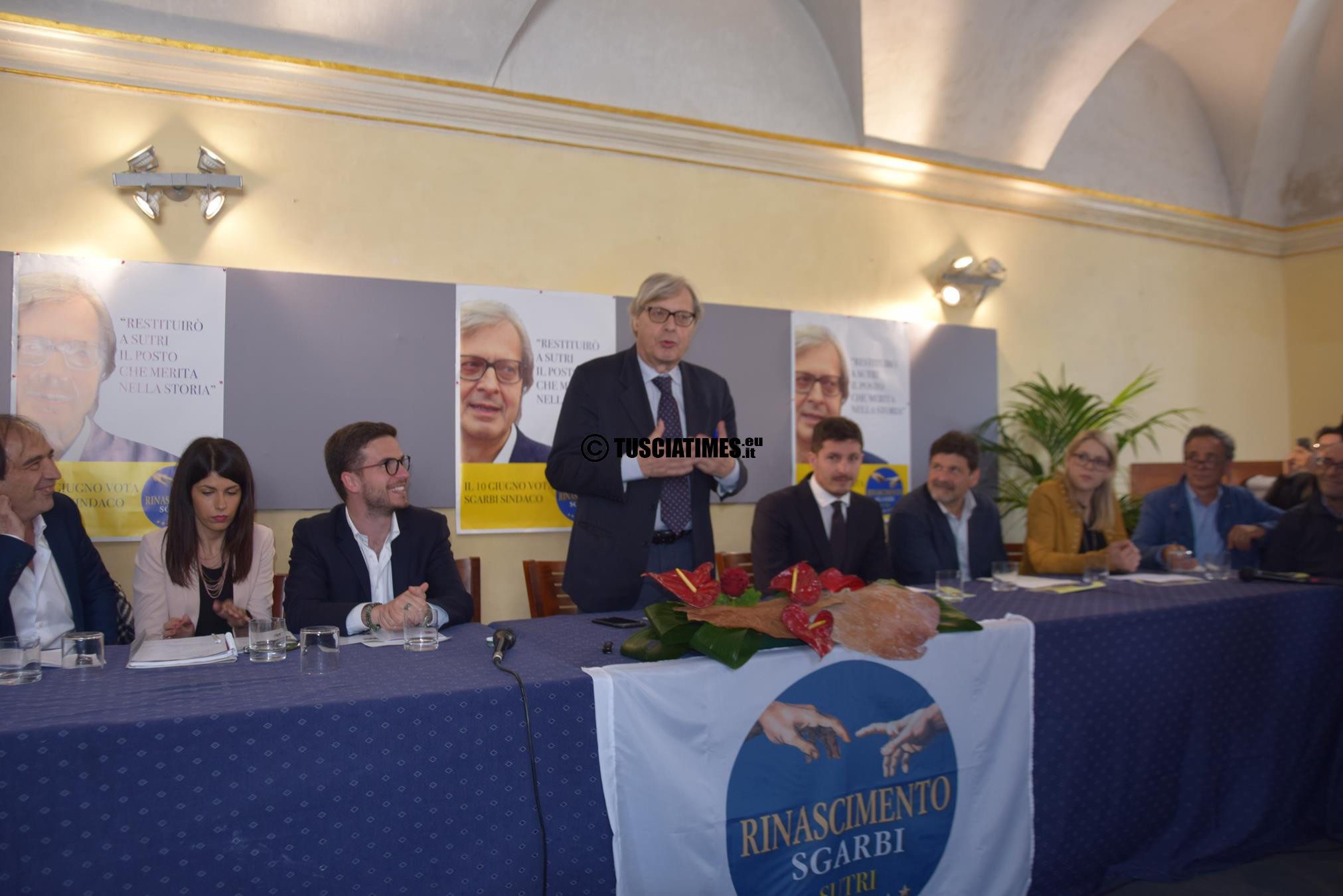 Vittorio Sgarbi candidato sindaco di Sutri, alla presentazione della sua lista "Rinascimento". 