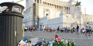 Roma capitale: come andarono realmente le cose 30 anni fa Roma "invasa" dal suo degrado