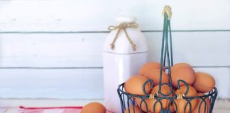 Un uovo al giorno non aumenta i rischi per il cuore Mangiare un uovo al giorno fa bene o fa male?