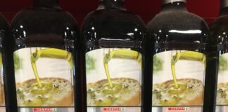 Ecco perchè un olio extravergine italiano non può costare 2,99 euro/litro olio in vendita a 2,99 euro