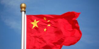 La Cina prova una nuova arma e scuote il Pentagono bandiera-della-cina