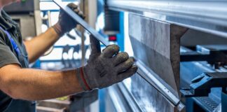 S&P: l’Italia cresce dello 0,1%, buco di 8 miliardi crescita pil