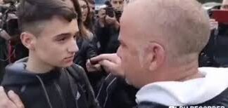 La Rassegna Stampa dei quotidiani in edicola Simone il ragazzino 15enne di Torre Maura che da solo sfida Casapound