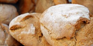 Il pane, come la minestra, sono i piatti della condivisione Pane di grano duro