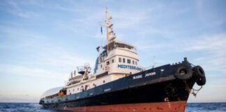 Le navi italiane salvano i migranti. Il peggior incubo di Salvini mediterranea-ionio