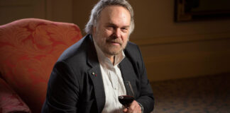 Robert Parker in pensione, si ritira il più influente critico enologico della storia Robert Parker