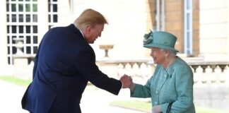 Il “bacia-mano” rifiutato di Donald Trump Trump-Regina-Elisabetta-stretta-di-mano