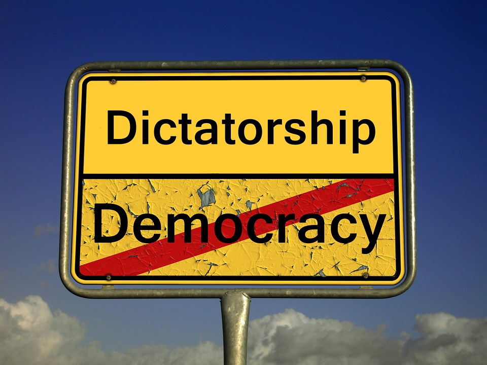 Ladri di Democrazia