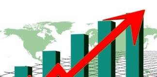 La Bce non tocca i tassi ed evoca un nuovo Qe La Bce lascia invariati i tassi e pensa di nuovo al Qe