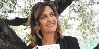 Libri, Arte, Musica: scopri gli eventi di oggi Alla Mondadori di piazza Duomo a Milano Irene Grandi autografa le copie di Grandissimo