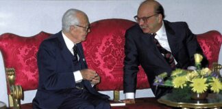 Quaranta anni dal 1979 Sandro Pertini e Bettino Craxi a Palazzo Chigi in occasione dei 90 anni di Pertini