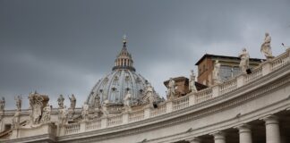 Dal Vaticano: “Bloccate la legge Zan” Orlandi, le tombe aperte erano vuote