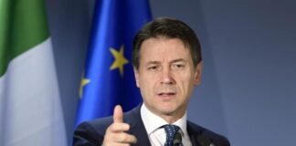 Conte, un “tecnico”, gigante tra politici nani Il Premier Giuseppe Conte