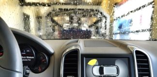 Ridere per non piangere SUV