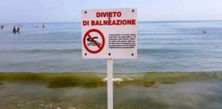 Divieto di balneazione a Rimini per escherichia coli Divieto di balneazione