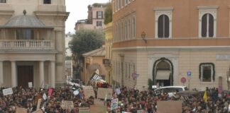 Siamo il futuro senza futuro – Roma, Friday for Future 29 novembre 2019 FridaysforfutureRoma