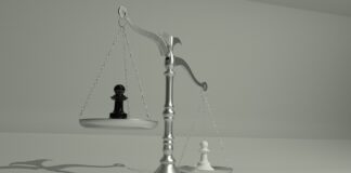 Più della metà degli italiani giustifica del tutto o in parte il razzismo Razzismo