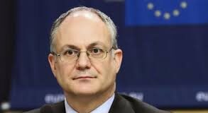 Come ottenere i 25 mila euro previsti dal Decreto Liquidità Roberto Gualtieri