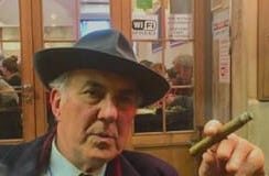 Versailles è un anagramma Raffaele-Aragona