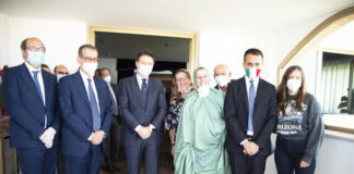 Silvia Romano tra rapimento, riscatto e senso dello Stato Silvia Romano e la delegazione del governo italiano