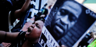 Al funerale di Floyd, un grido di dolore: “Togliete il vostro ginocchio dal nostro collo” Floyd