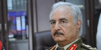 Haftar sta perdendo. Ventimila migranti pronti ad attraversare il Mediterraneo Haftar