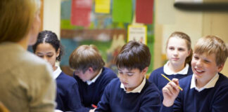 Il rischio che gli studenti possano arrivare a scuola con il coronavirus scuola uk