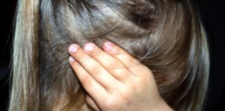 Pedofilia, madre denuncia il proprio figlio Pedofilia, madre denuncia il proprio figlio