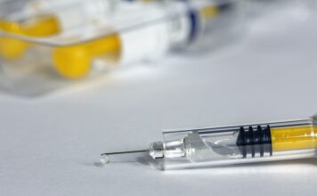 L’enclave NoVac e la vendetta del virus Gli Usa ordinano vaccino a Pfizer e BioNTech