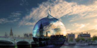 Tra coloro che son sospesi Londra