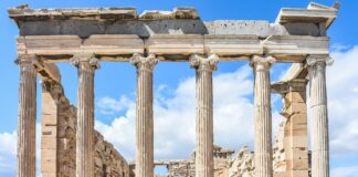 Viviamo in un’epoca di paradossi Acropoli, Atene