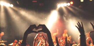 Barcellona: l’esperimento covid permette a 5.000 persone di partecipare ad un concerto live concerto