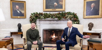 Zelensky alla Casa Bianca: la pace sembra più lontana Zelensky alla Casa Bianca