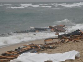 Nuova strage di migranti al largo della Libia Naufragio migranti